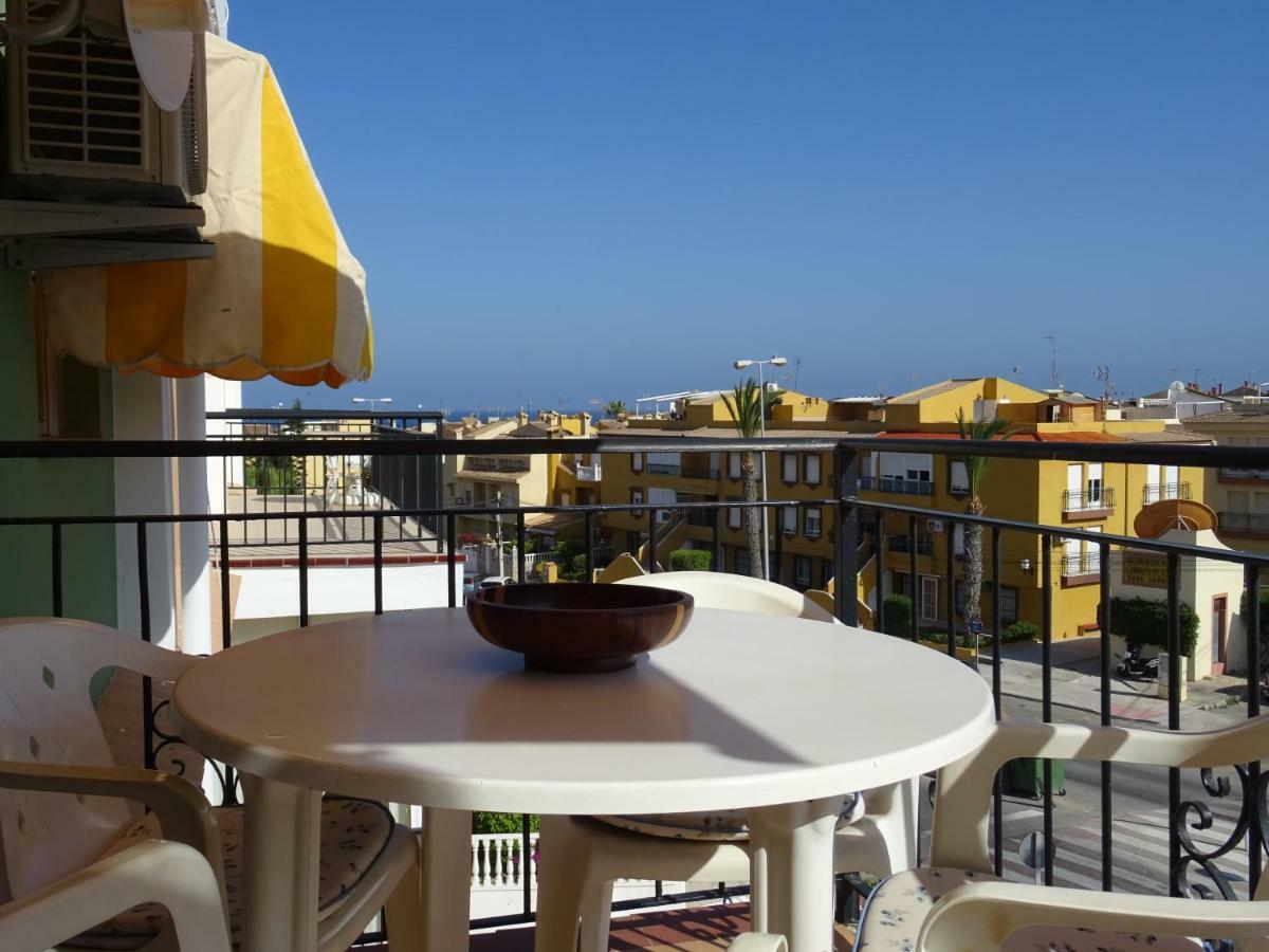 Ferienwohnung Brisas del Mar Azul Torrevieja Exterior foto